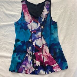 Le Château Abstract Floral Shell Tank Top Made in Canada M